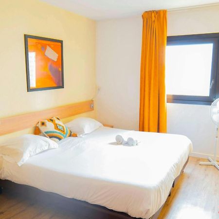 Ferienwohnung Paris Retreat 5 Minutes From Hoche Metroparking Pantin Exterior foto