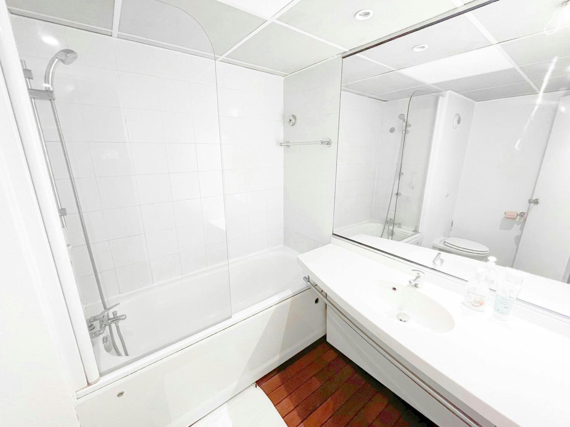 Ferienwohnung Paris Retreat 5 Minutes From Hoche Metroparking Pantin Exterior foto